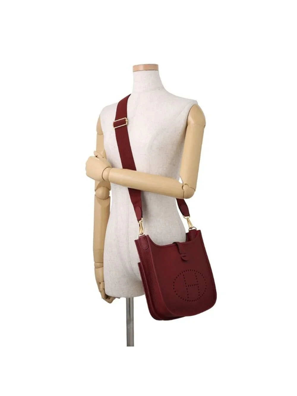 Hermes Shoulder Bag Evelyne 3 23 Rouge Ache Gold Taurillon Clemence